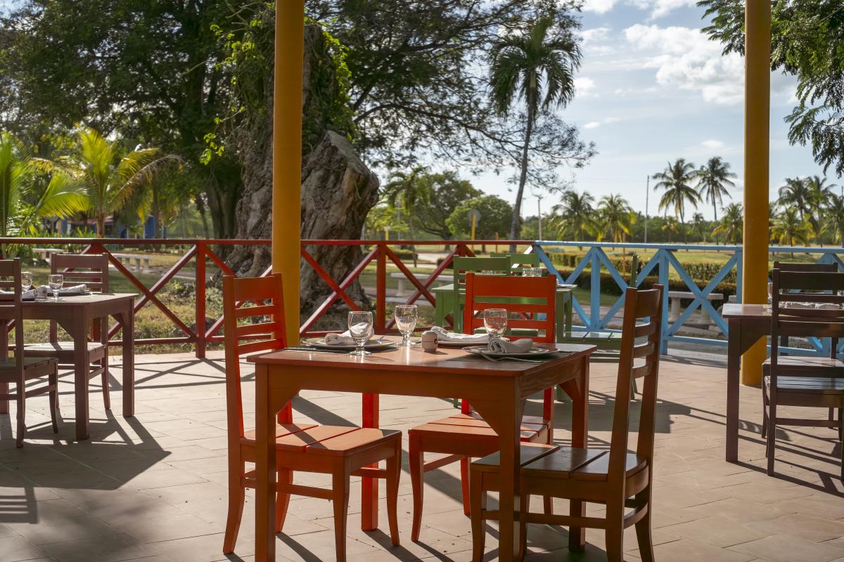 Azteca (Mexican Restaurant)4